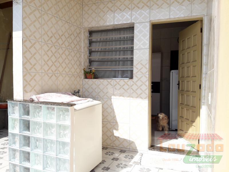 Casa à venda com 2 quartos, 72m² - Foto 5