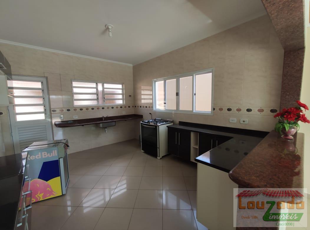 Casa, 3 quartos, 250 m² - Foto 10