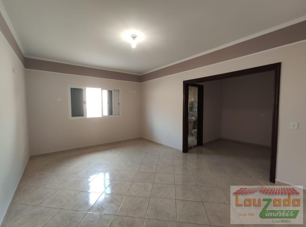 Casa, 3 quartos, 250 m² - Foto 11