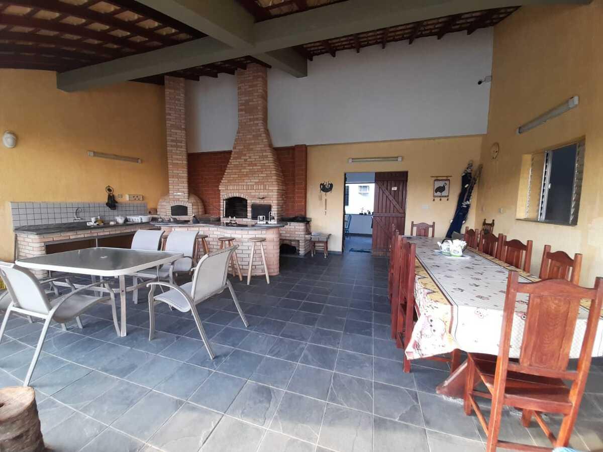 Casa, 4 quartos, 229 m² - Foto 4