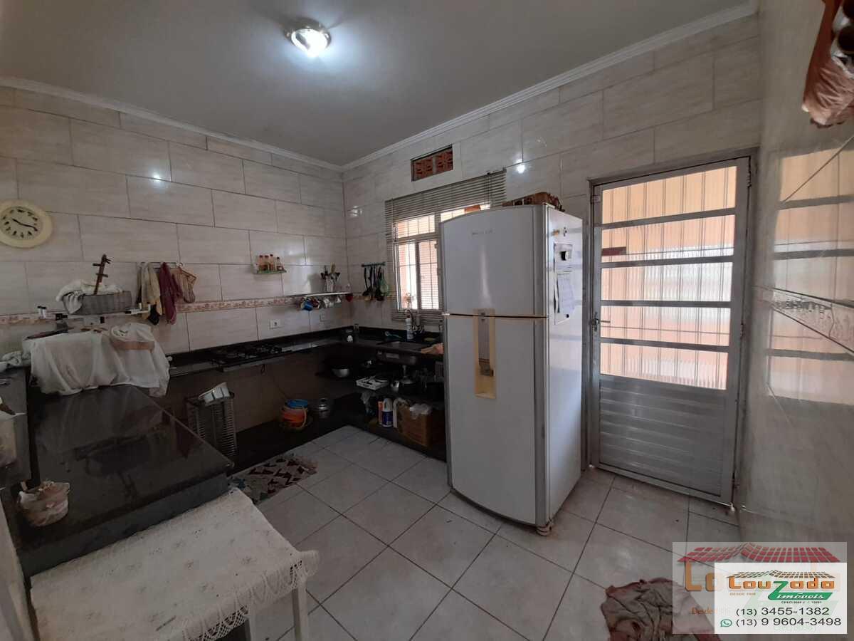 Casa à venda com 2 quartos, 80m² - Foto 4