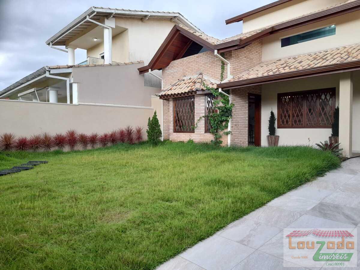 Sobrado, 3 quartos, 382 m² - Foto 1