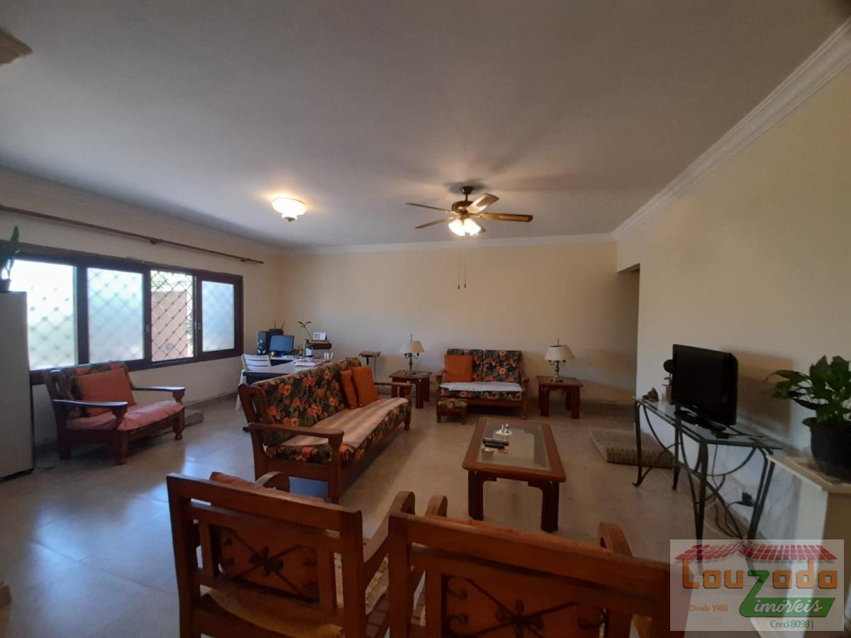 Casa, 3 quartos, 270 m² - Foto 3