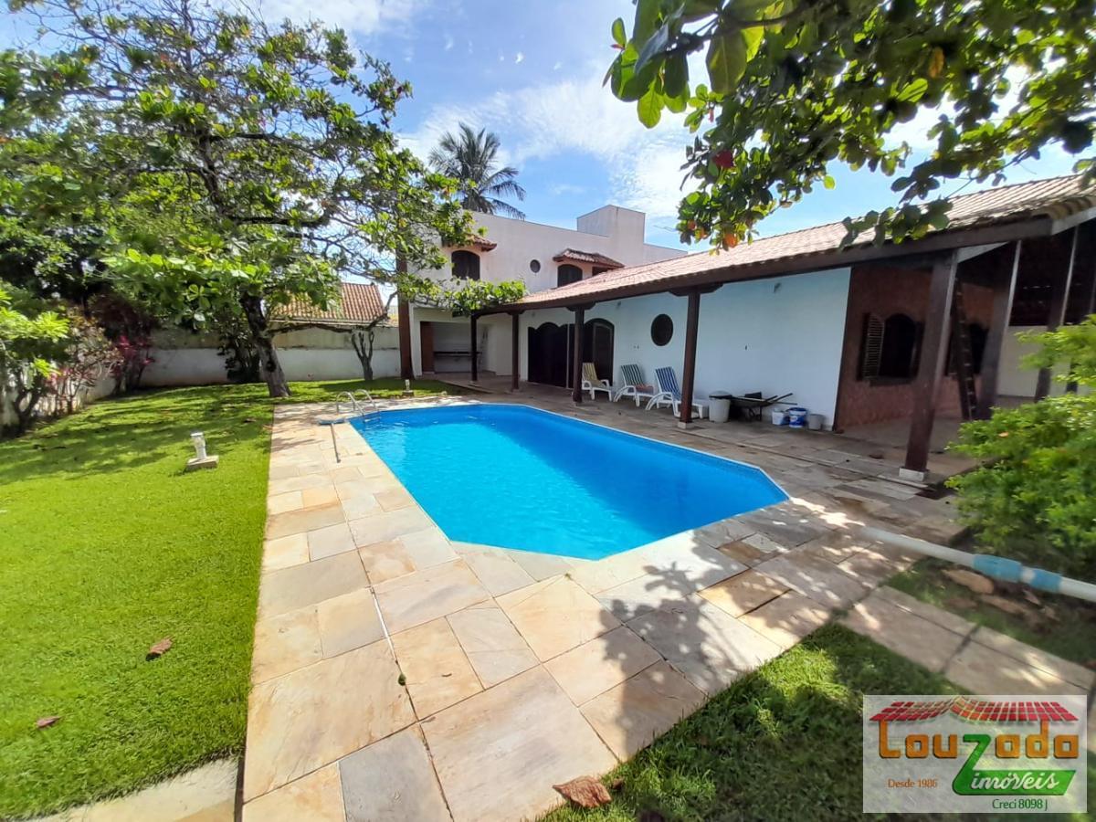 Casa, 3 quartos, 246 m² - Foto 1