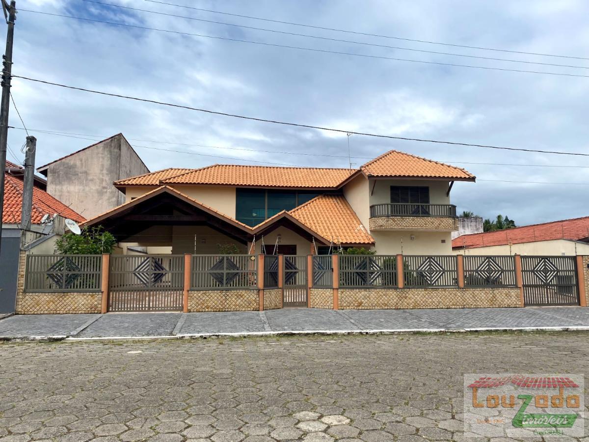 Sobrado, 4 quartos, 436 m² - Foto 1