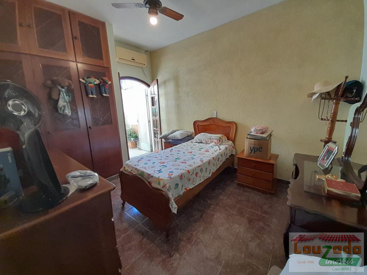 Casa, 3 quartos, 227 m² - Foto 9