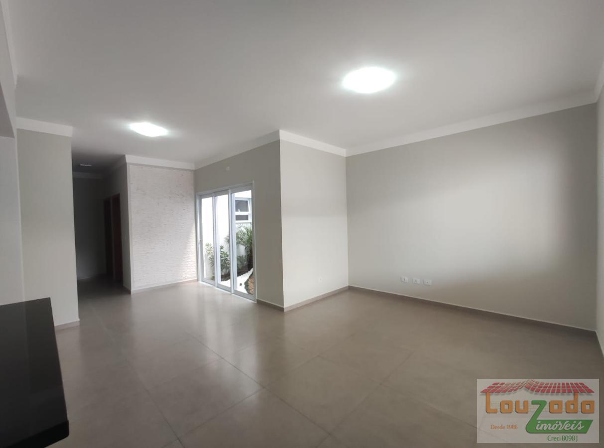 Casa, 3 quartos, 141 m² - Foto 4