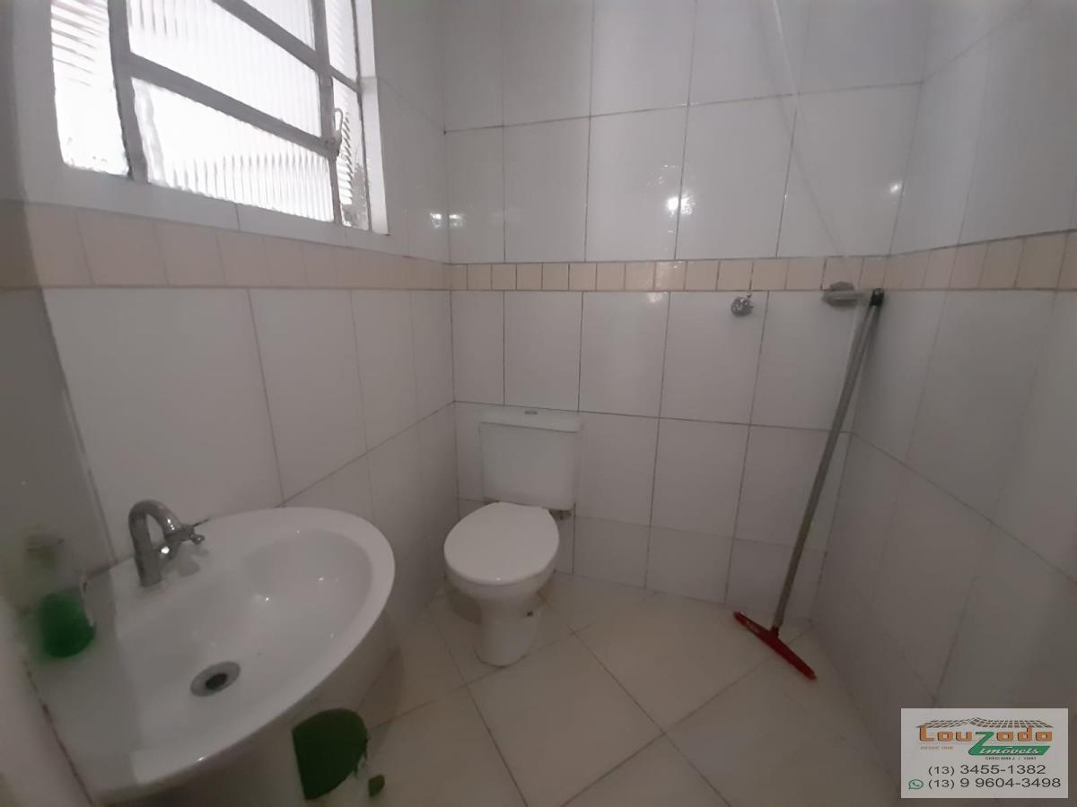 Casa à venda com 2 quartos, 60m² - Foto 13