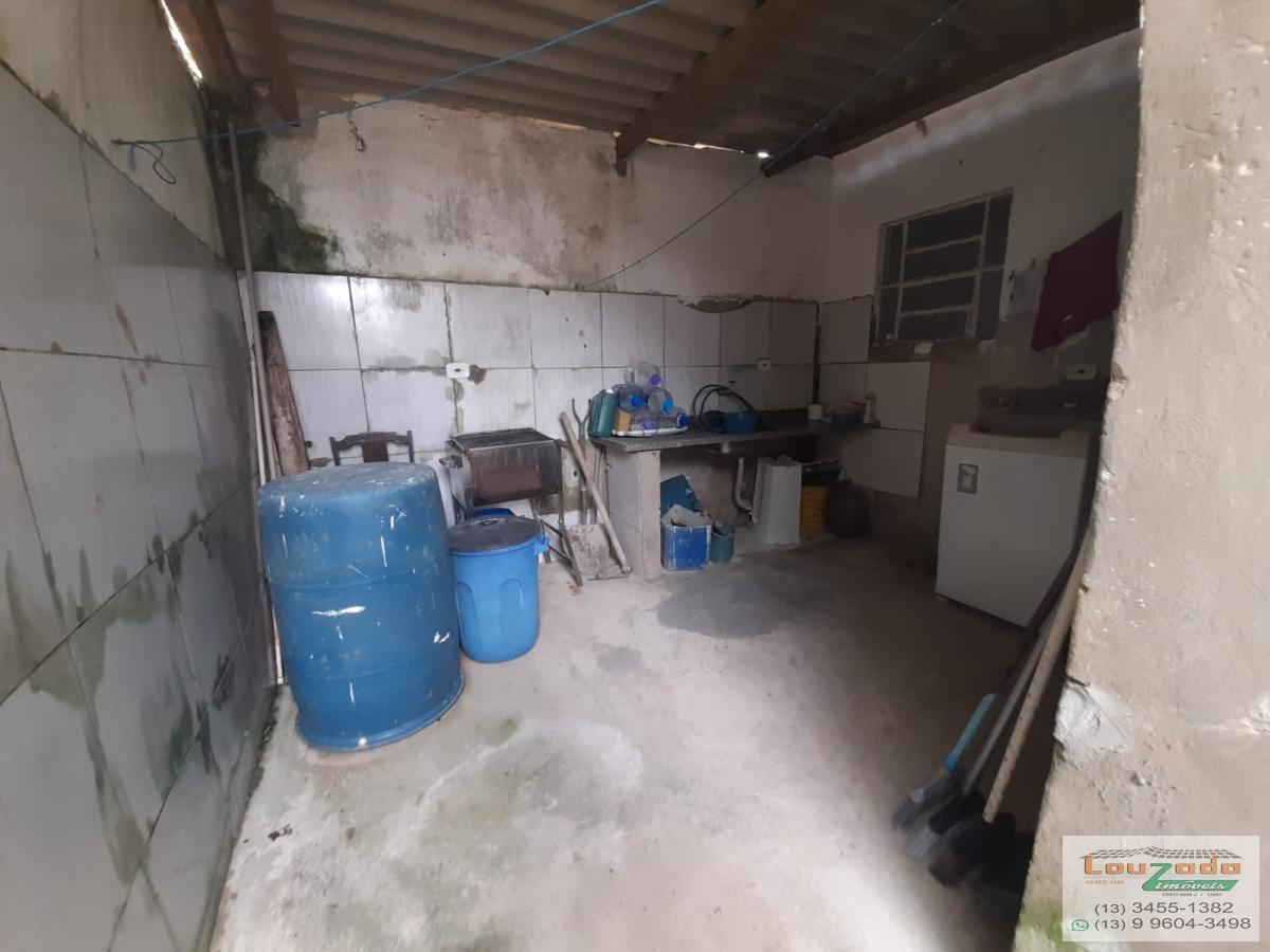 Casa à venda com 2 quartos, 60m² - Foto 18