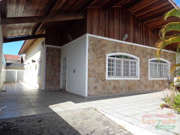 Casa, 3 quartos, 200 m² - Foto 1