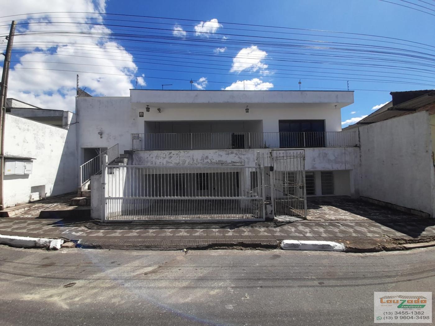 Sobrado, 3 quartos, 496 m² - Foto 1