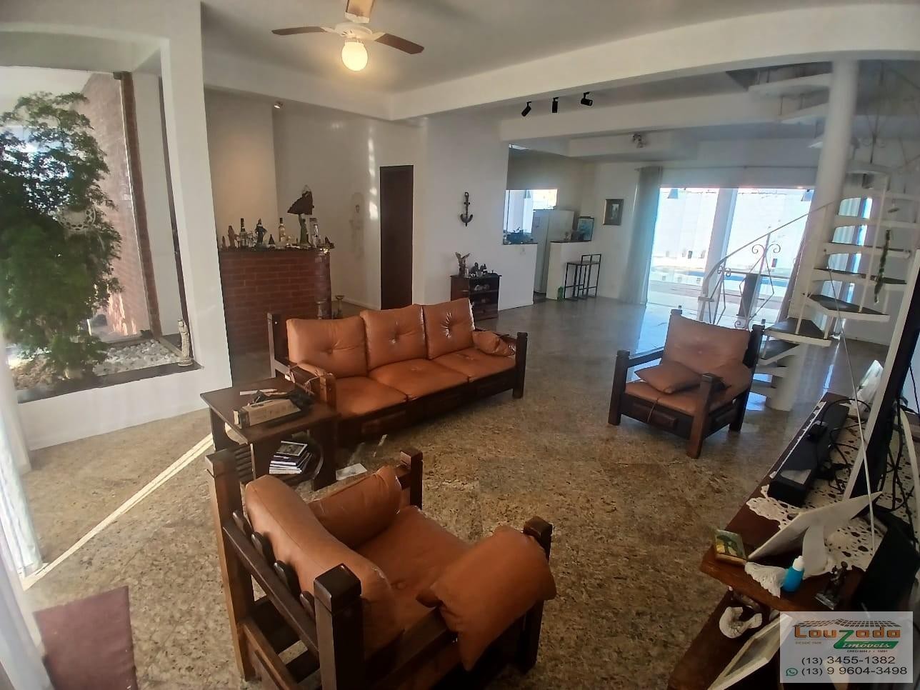 Sobrado, 3 quartos, 242 m² - Foto 2