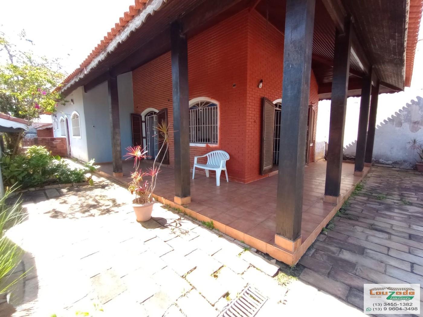 Casa, 3 quartos, 216 m² - Foto 1