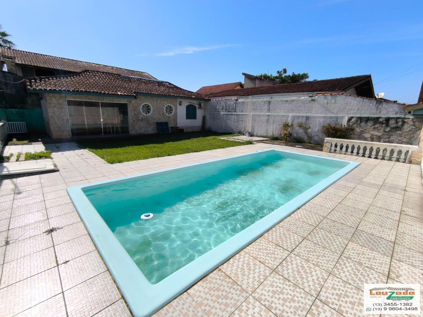 Casa, 3 quartos, 216 m² - Foto 1